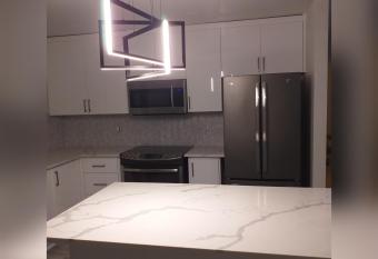 Modern and Cozy Complete House has Balcony rooms