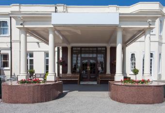 Russ Hill Hotel allows 18 year olds to book a room