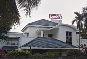 Tamora By avea allows 18 year olds to book a room