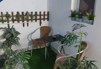 Villa Monica has Balcony rooms