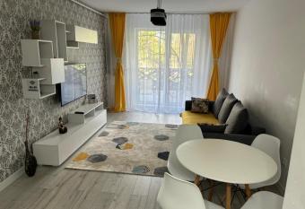 White DeLuxe Apartment allows 18 year olds to book a room