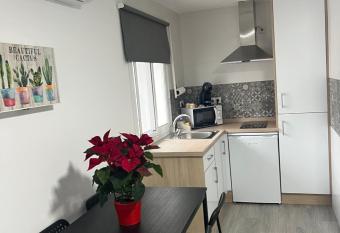 Apartamento Anita allows 18 year olds to book a room