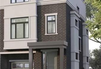 Ensuite guest room with separate entrance has Balcony rooms