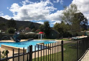 Tasman Holiday Parks - South Bright has Balcony rooms