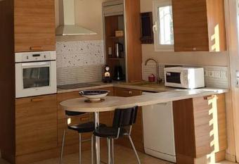 La Laghetanne, entre Nice et Monaco Maison Ind  pendante Voiture obligatoire has Balcony rooms