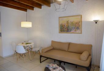 Confortable y luminoso departamento en Mendoza has Balcony rooms