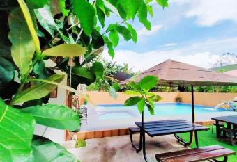 Home in Real has Balcony rooms