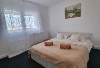 Apartament cu o camera allows 18 year olds to book a room