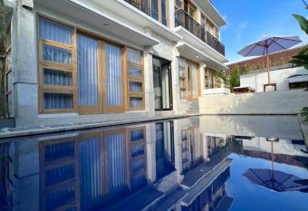 SUNNYRENT. Guest villa Dreamland has Balcony rooms