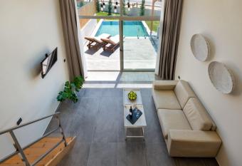 Haraki Luxury Villas allows 18 year olds to book a room