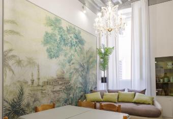 Il Salotto della Corte di Corso Cavour allows 18 year olds to book a room