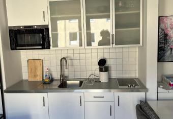 K  lner City Stillvolle Apartment has Balcony rooms