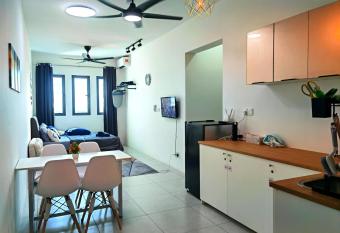 Comfy 10px room by Moowin #1Bedroom #1Living room#1Studio room has Balcony rooms