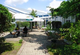 Sportpark J  rgen Fassbender allows 18 year olds to book a room