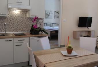 Apartment Ivan has Balcony rooms