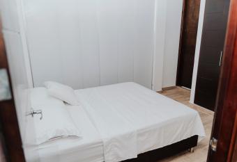 Big Comfort Apartment allows 18 year olds to book a room