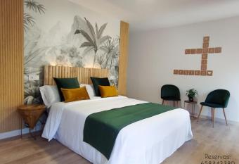 Ciudad Rodrigo Centro has Balcony rooms