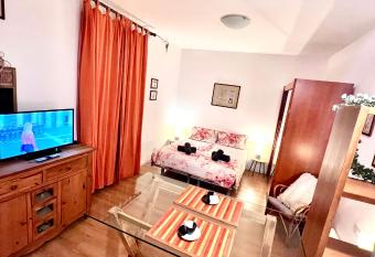 Casa Bike in centro Trieste has Balcony rooms