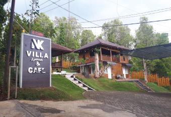 NK Villa Syariah And Cafe Prigen has Balcony rooms