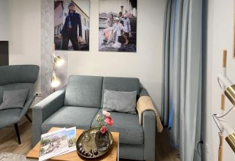 Nino 17 allows 18 year olds to book a room