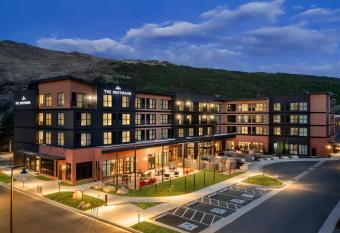 The Hoffmann Hotel Basalt Aspen, Tapestry Collection by Hilton has Balcony rooms