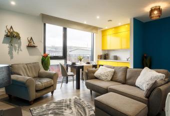 Brand New Studio Apartment in Sheffield allows 18 year olds to book a room