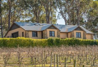 Bonvilla Estate has Balcony rooms