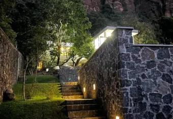 Casa Catamarca has Balcony rooms