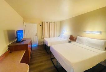 Happy Smart Inn Io10 Eloy and Casa Grande allows 18 year olds to book a room