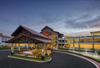 PARKROYAL A FAMOSA MELAKA RESORT has Balcony rooms