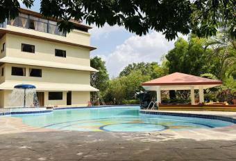 Cargo Shine Villa has Balcony rooms