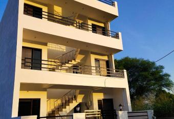 Swagat Villa Mount Abu has Balcony rooms