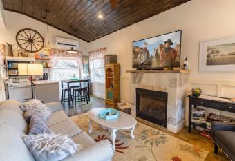 Sarah Janes Cottage at Doe Creek allows 18 year olds to book a room