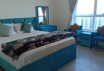 22 R3 Single 1 Room in 3 bedroom apartment with washroom outside the room 22 R3                     1                             3                                                   allows 18 year olds to book a room