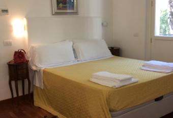 Residenza Grand Hotel Riccione allows 18 year olds to book a room
