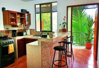 Hermoso apartamento en Quepos/ Manuel Antonio. allows 18 year olds to book a room