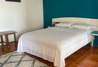 C  modo dormitorio has Balcony rooms