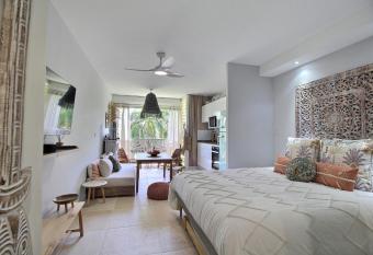 Studio neuf dans R  sidence priv  e piscine et plage allows 18 year olds to book a room