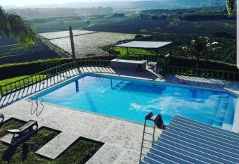 Finca Marat  n Alto has Smoking/Balcony rooms