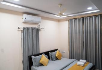 Yellow Bells Gachibowli has Smoking rooms