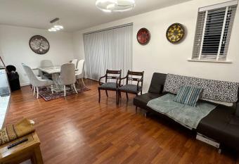 Two Bedroom Luxurious Apartment has Balcony rooms