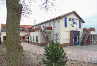 Budget Hotel Vrouwenpolder allows 18 year olds to book a room