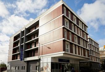 Tulip Inn Massy Palaiseau - Residence has Balcony rooms