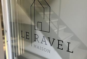 Le Ravel Maison has Balcony rooms