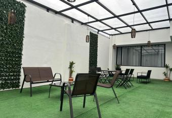 Hotel a resting place 1 AEROPUERTO has Smoking rooms