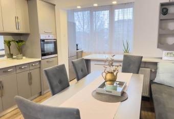 Oradea Comfort Corner allows 18 year olds to book a room