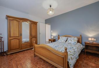 Gite du maine has Balcony rooms