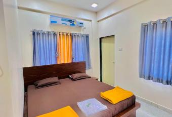 Sea Point Villa has Balcony rooms