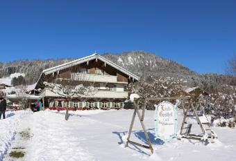 DEVA Villa Mittermaier has Balcony rooms