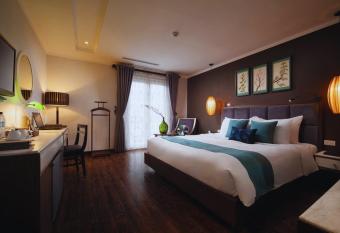 Hotel Emerald Waters Classy has Balcony rooms